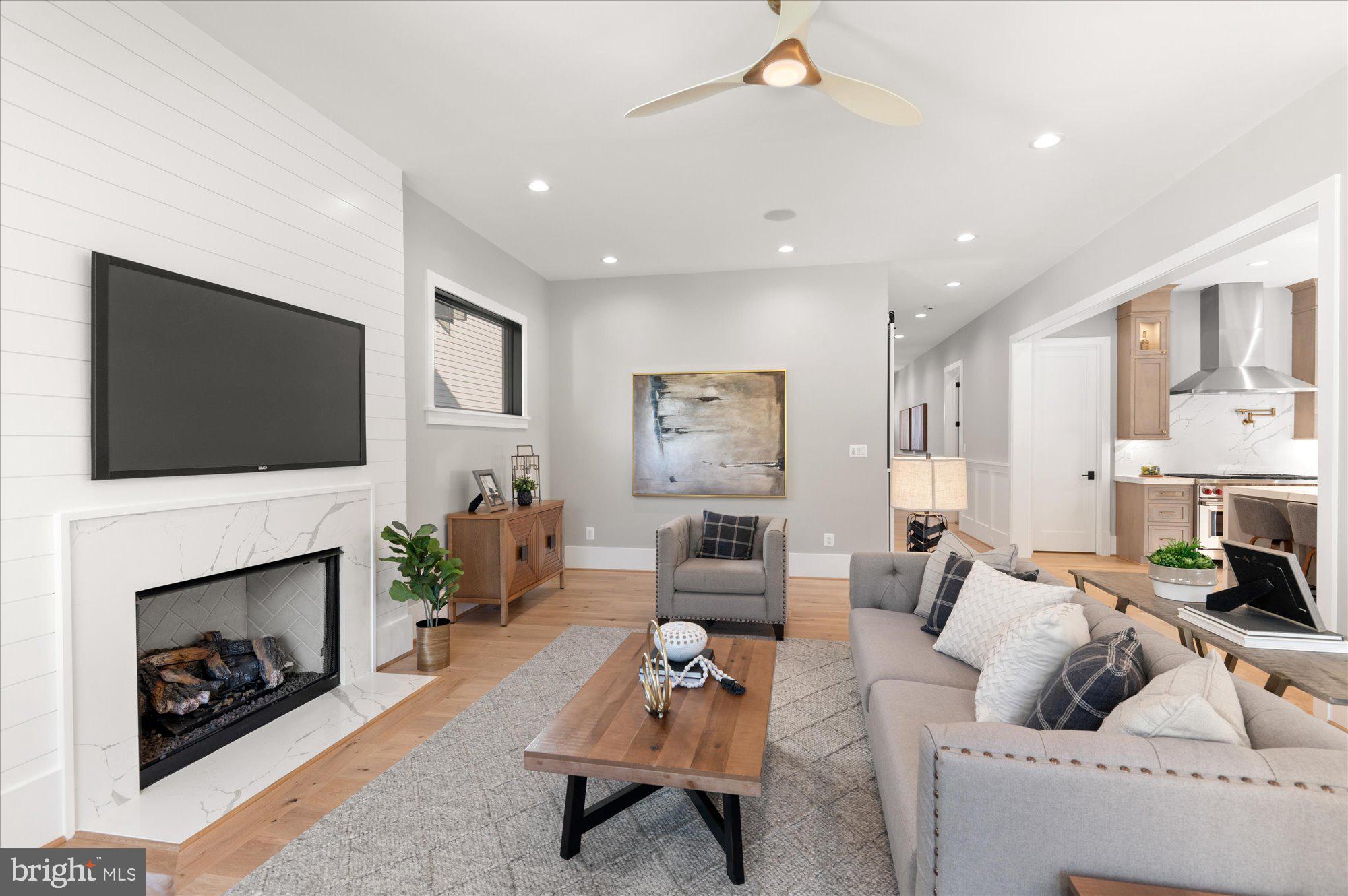 LYON PARK - Residential