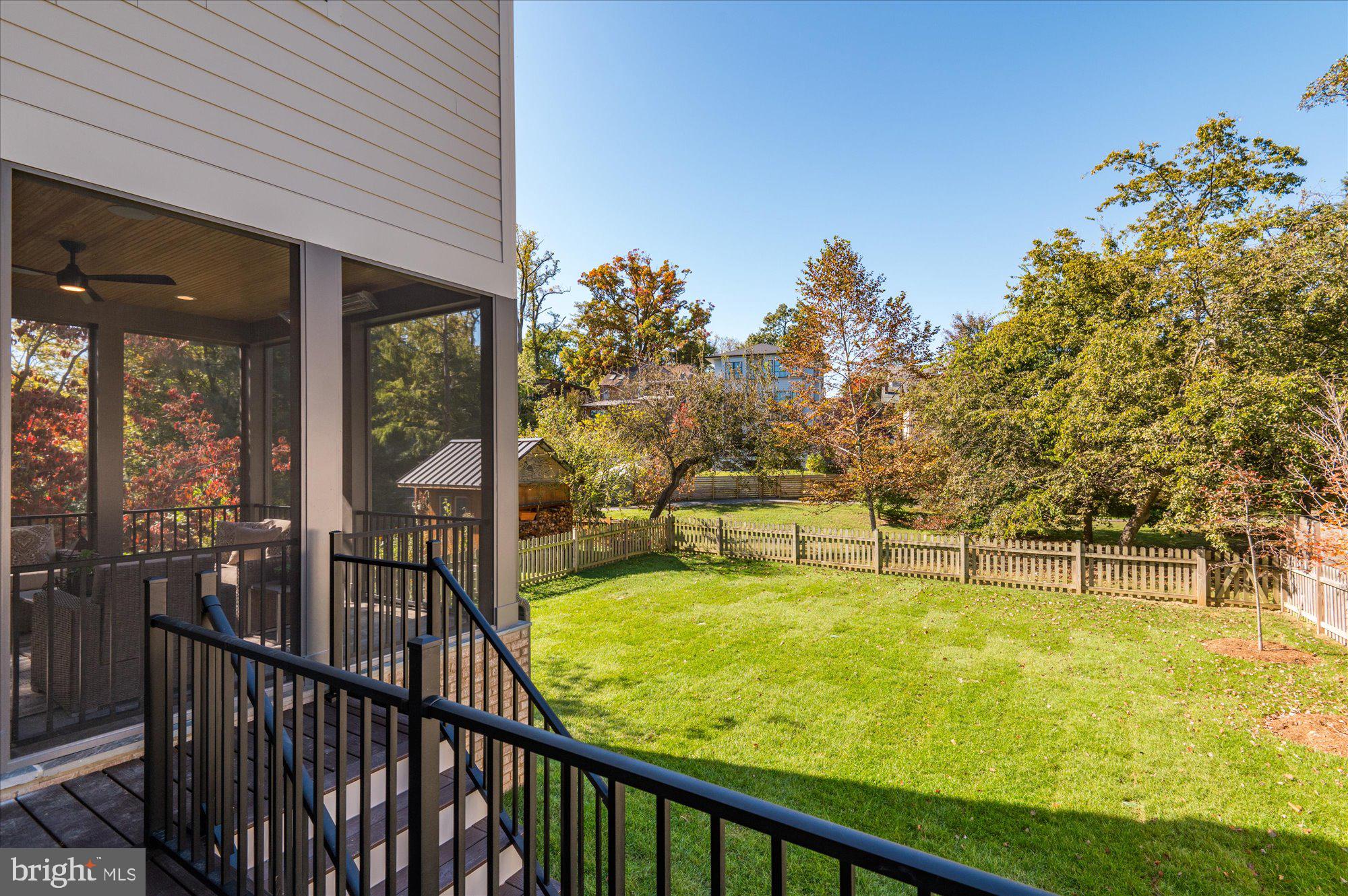 LYON PARK - Residential