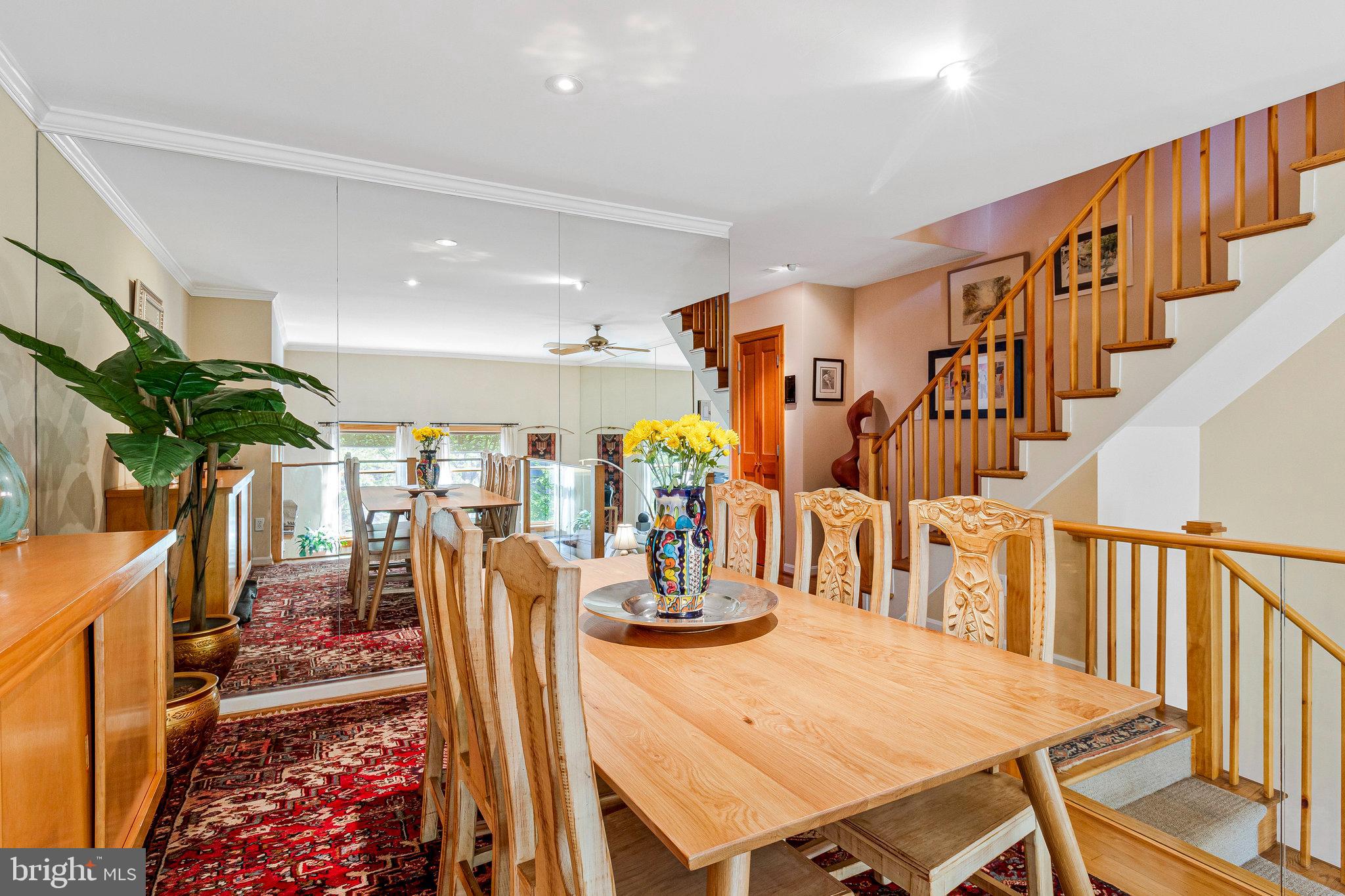 ADAMS COURT - Residential