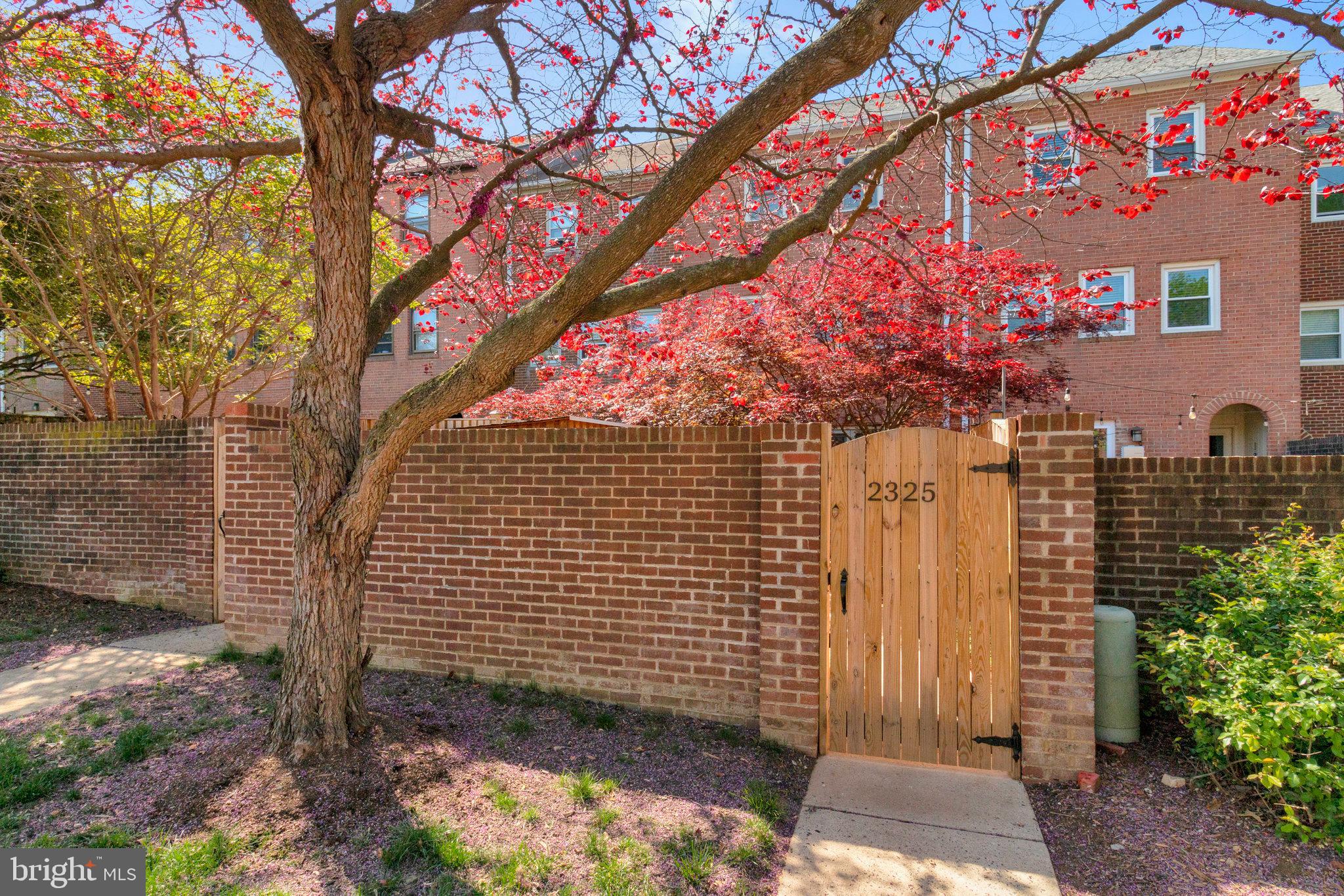 2325 9TH STREET S