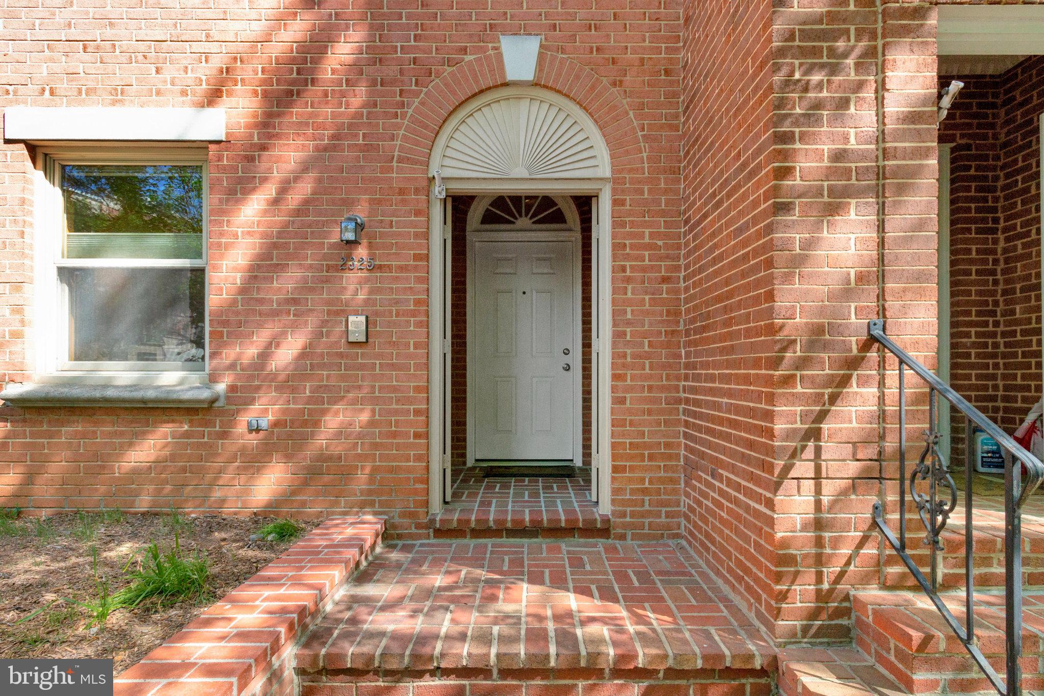 2325 9TH STREET S