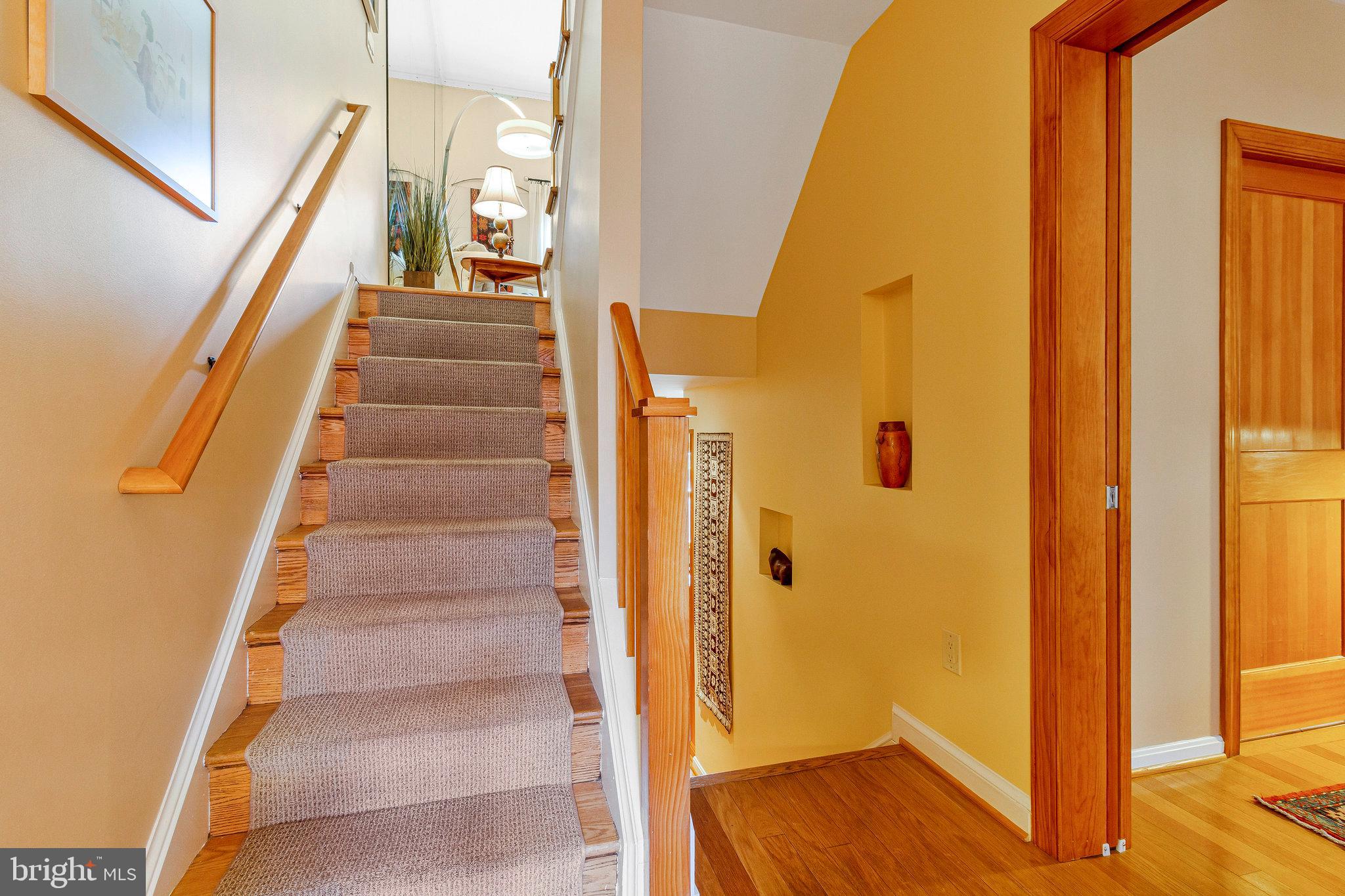 ADAMS COURT - Residential