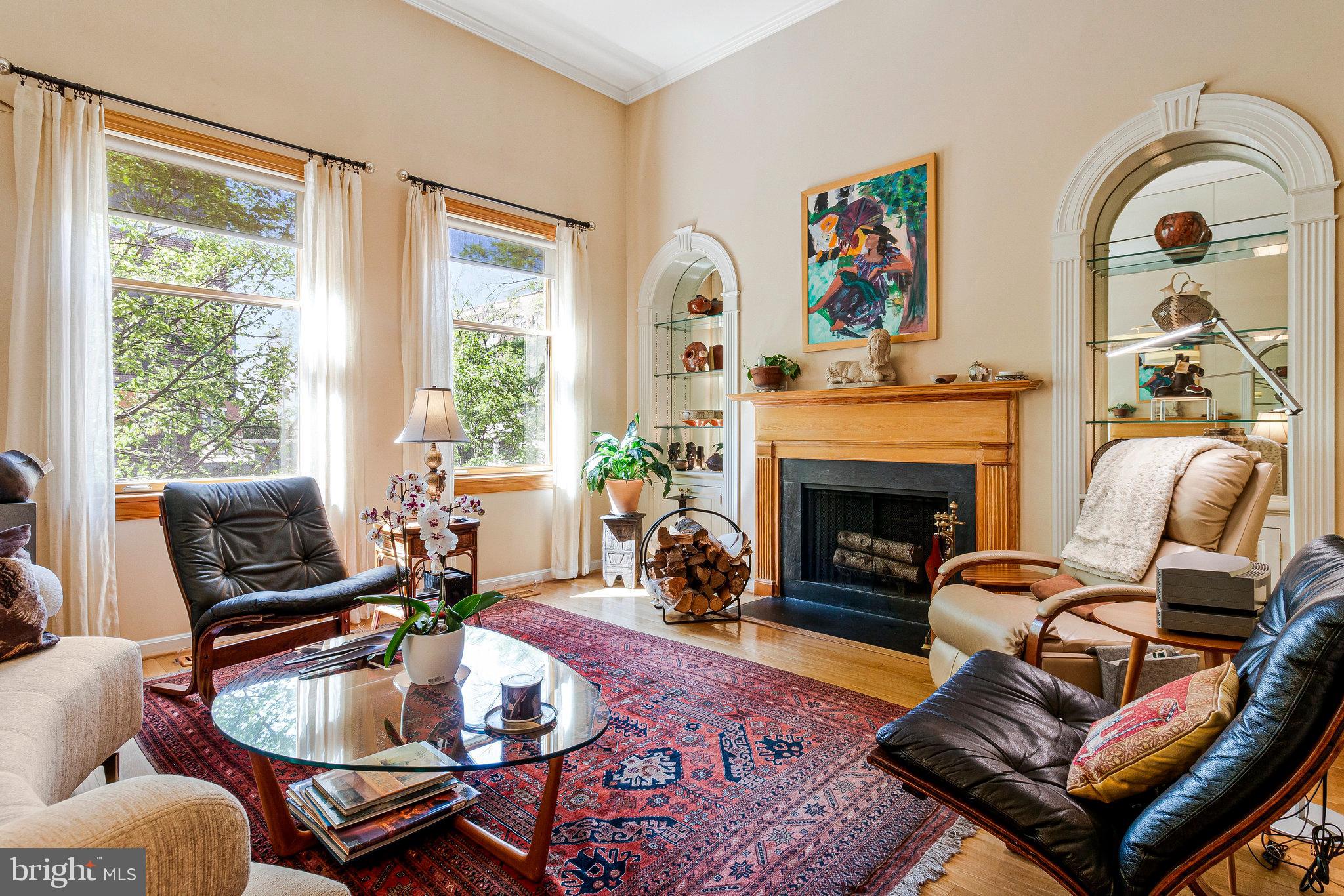 ADAMS COURT - Residential