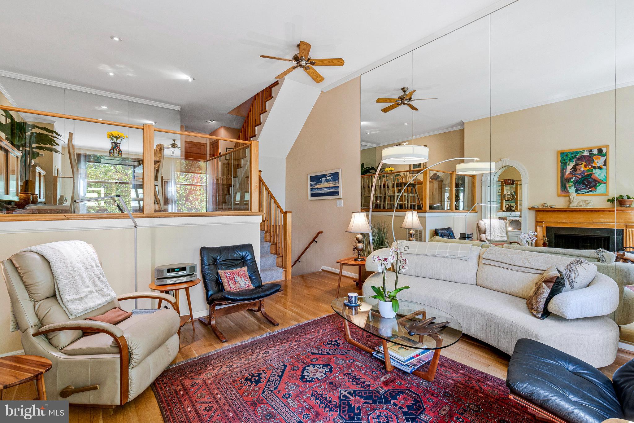 ADAMS COURT - Residential