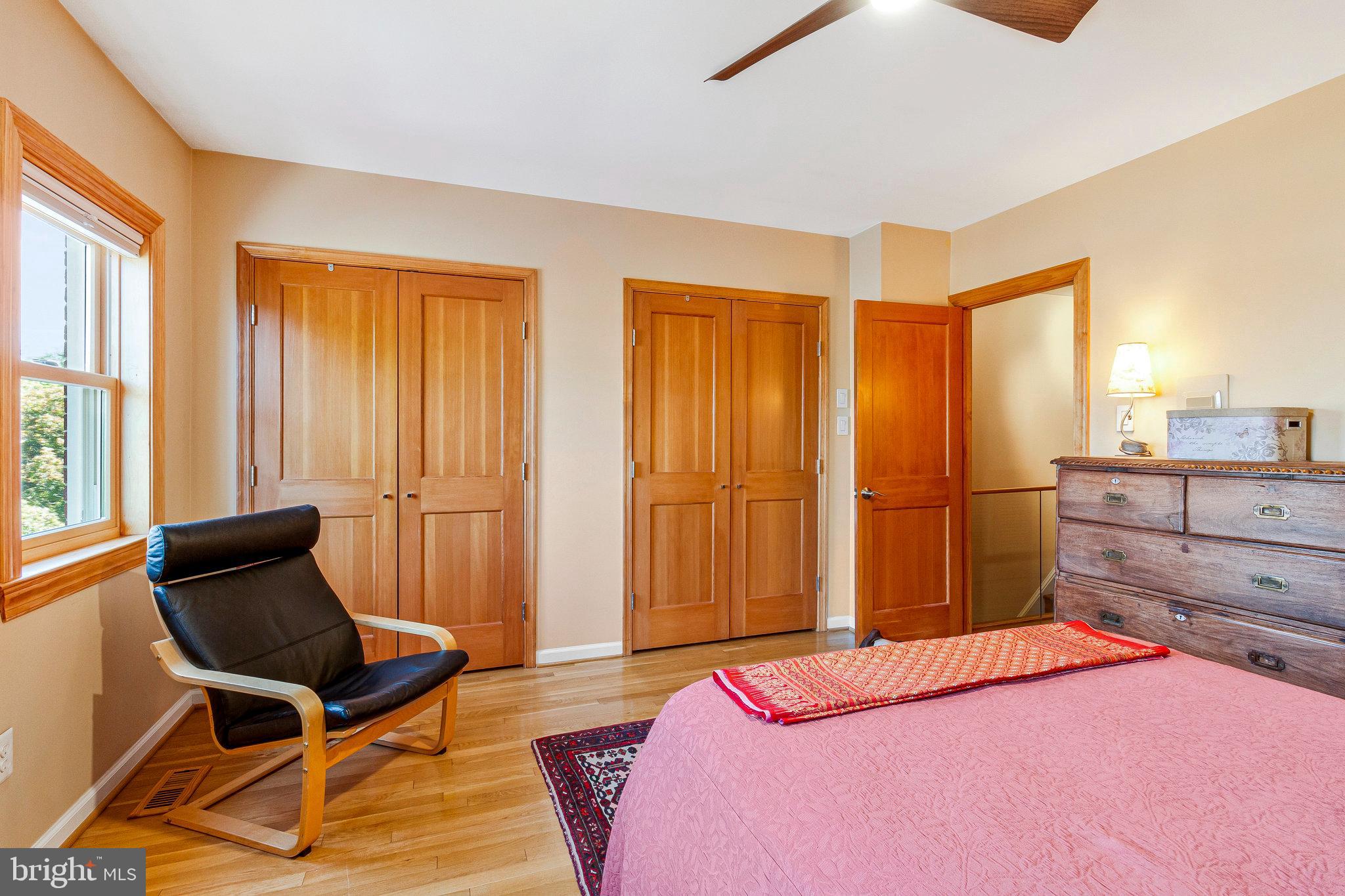 ADAMS COURT - Residential