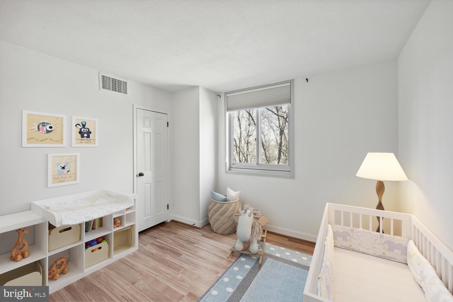 FRIENDSHIP HEIGHTS - Residential