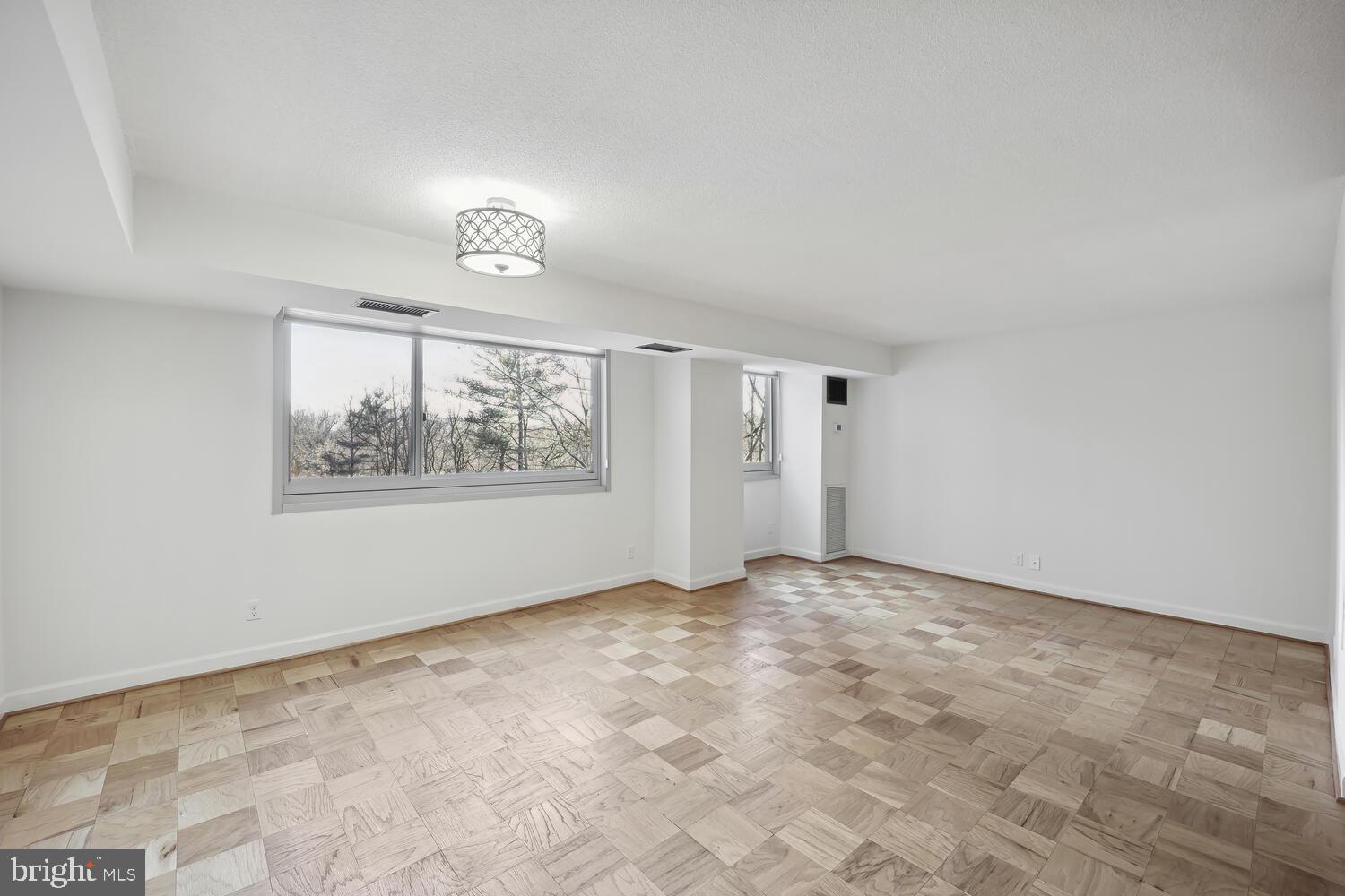 FRIENDSHIP HEIGHTS - Residential