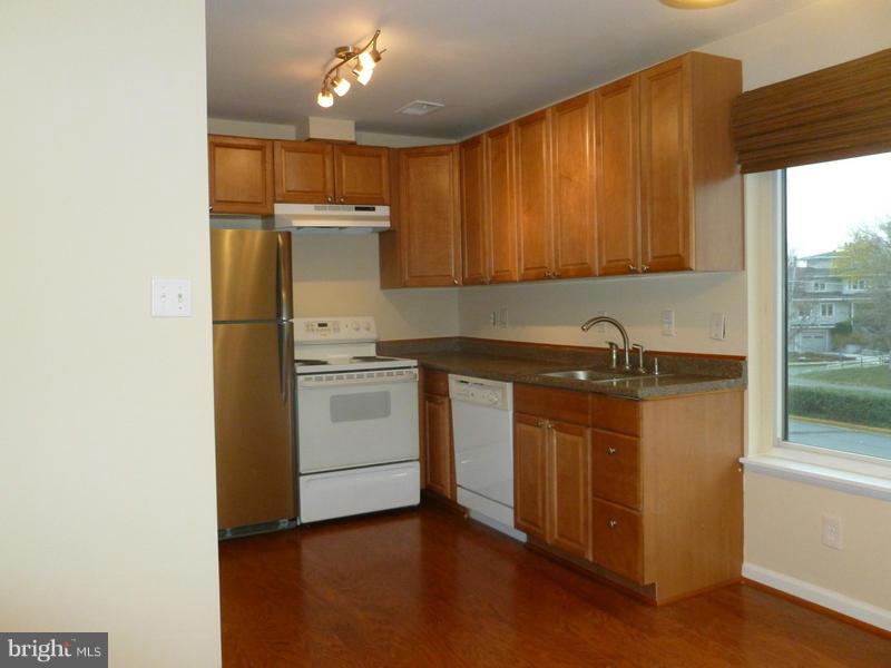 THE WESTERLIES - Residential Lease