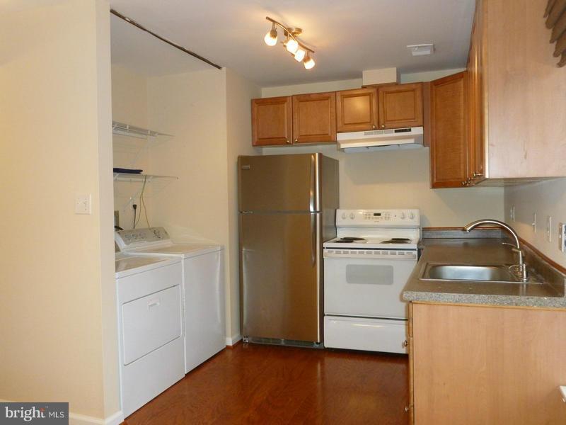 THE WESTERLIES - Residential Lease