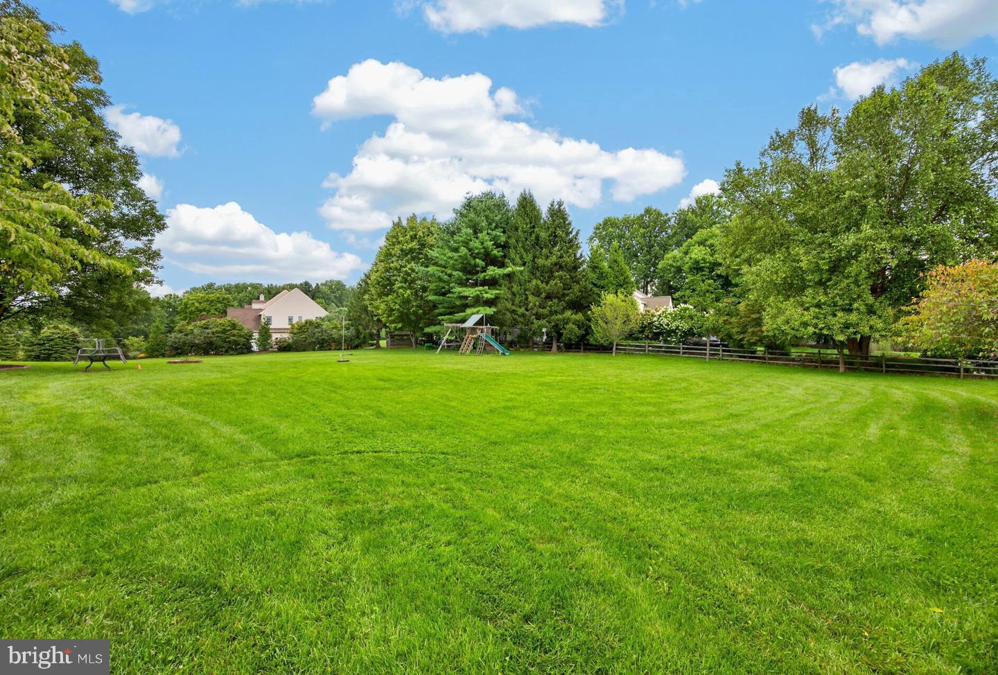 22 SPRINGLEA LANE