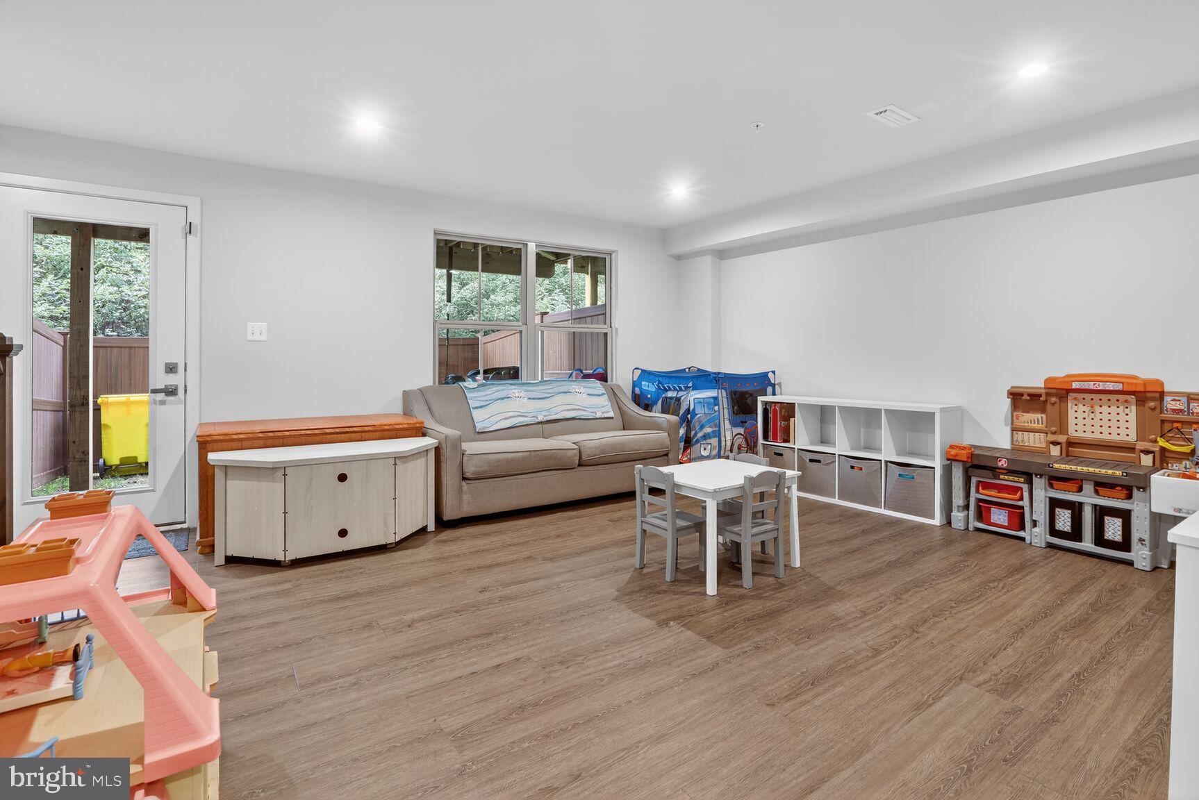 CEDAR HILL - Residential