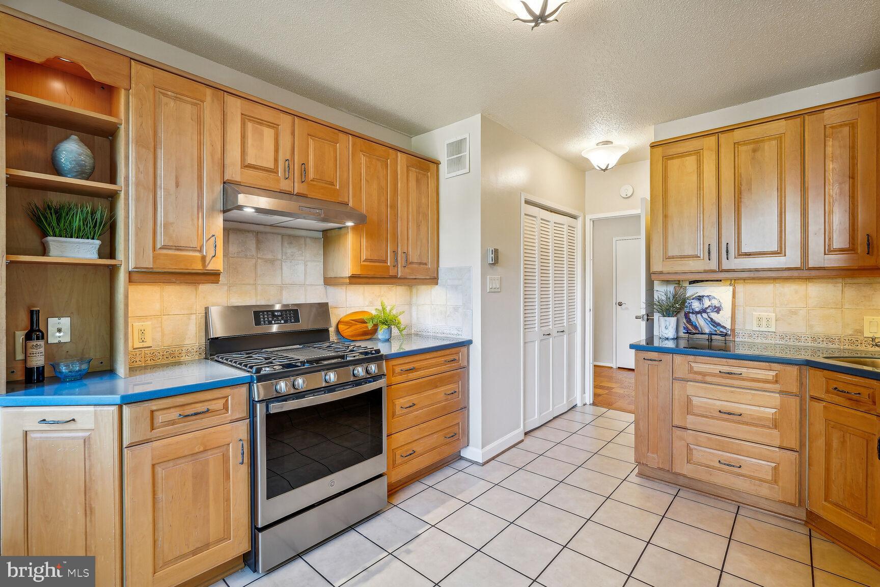 HYDE PARK - Residential