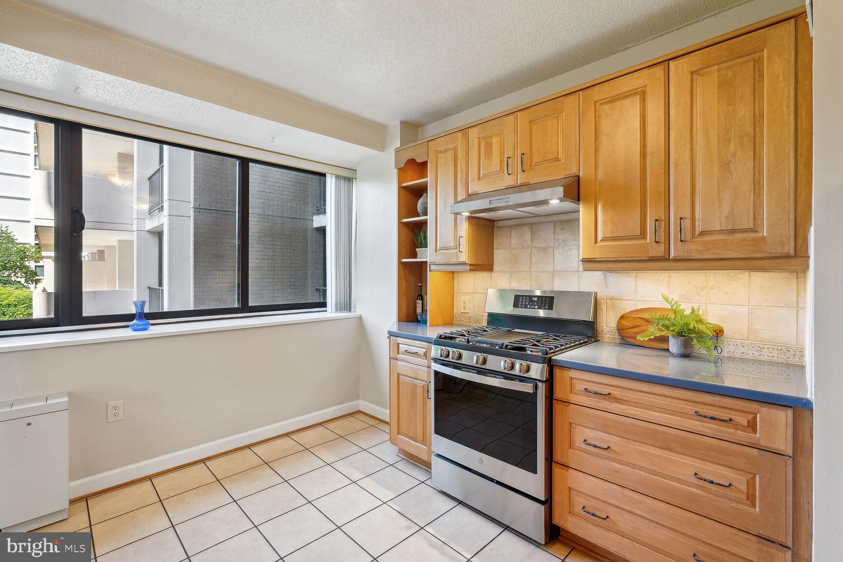 HYDE PARK - Residential