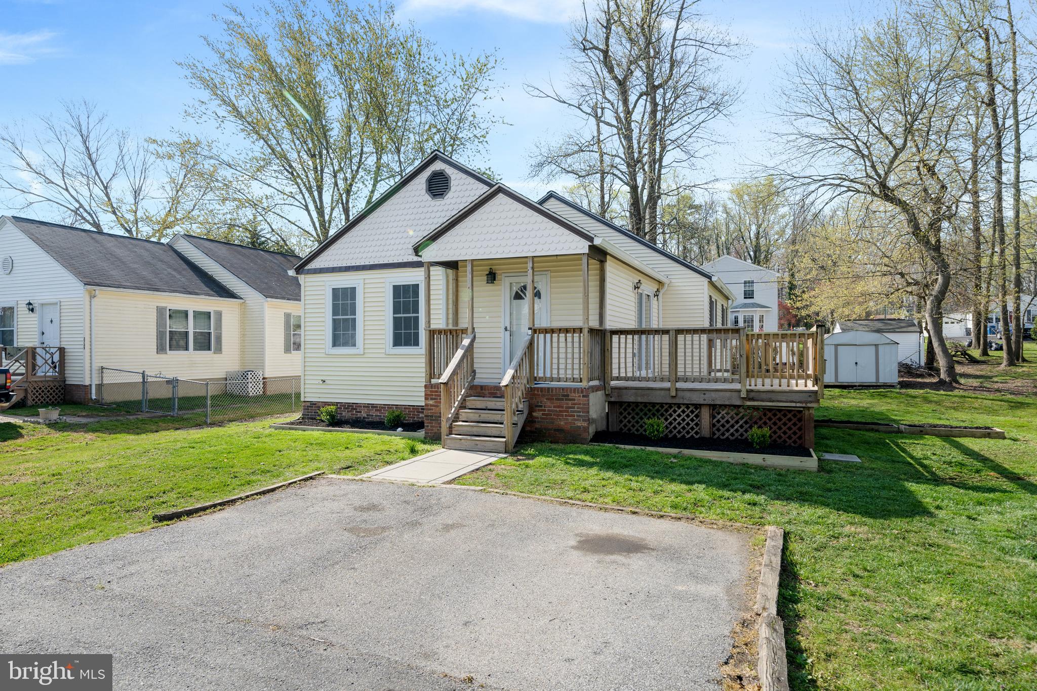 NORTH CHESAPEAKE BEACH - Residential