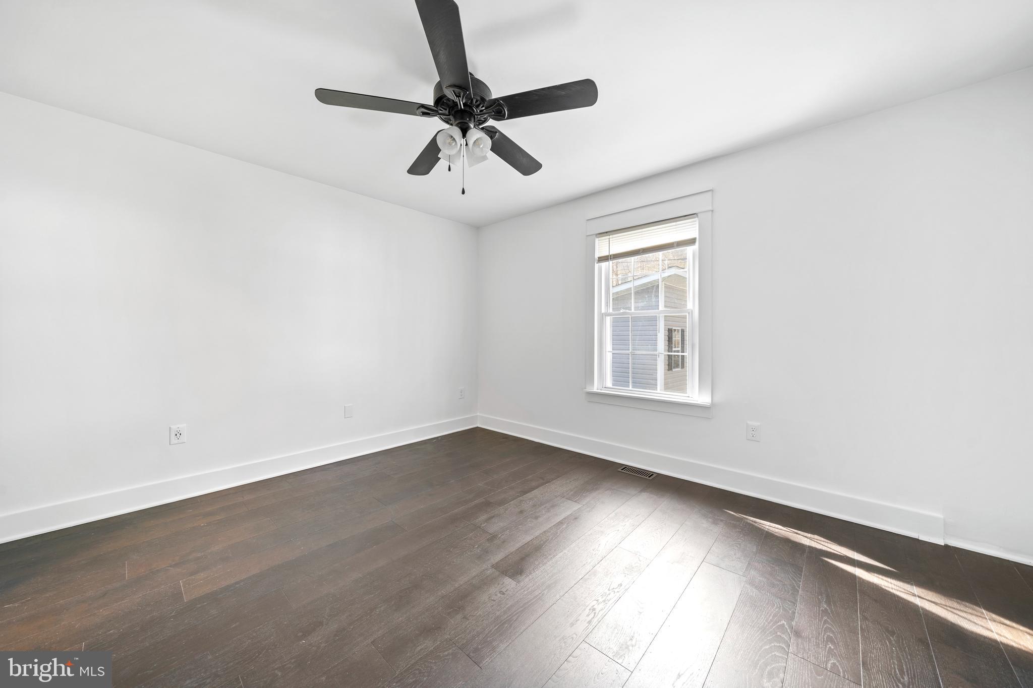 NORTH CHESAPEAKE BEACH - Residential