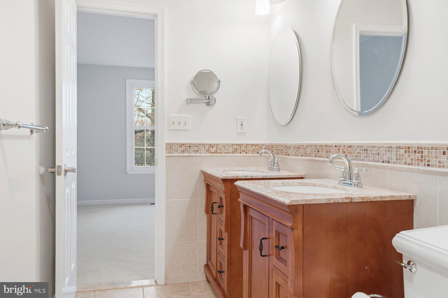 VILLAGE OF OWEN BROWN - Residential