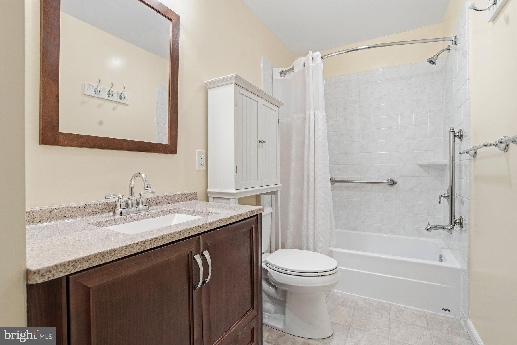 VILLAGE OF OWEN BROWN - Residential