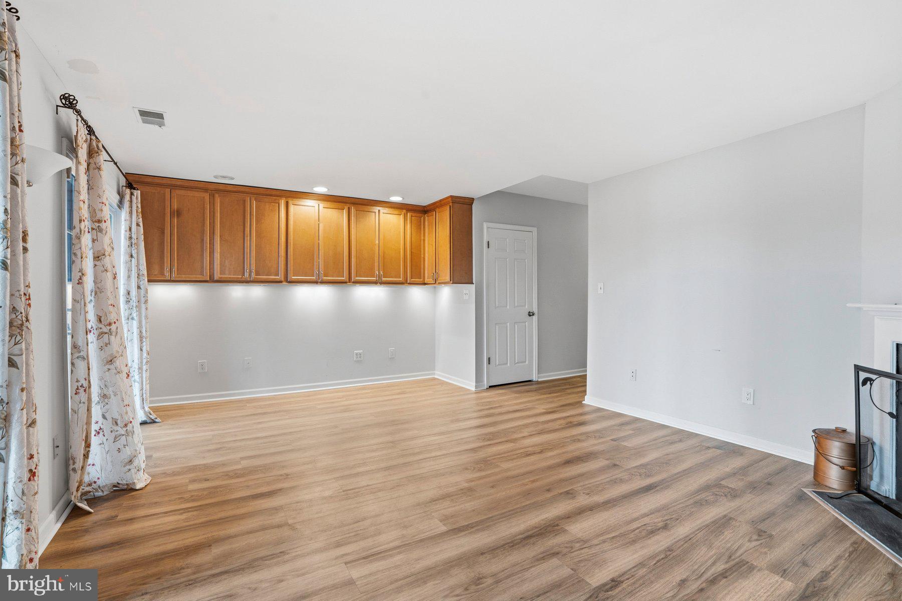 VILLAGE OF OWEN BROWN - Residential