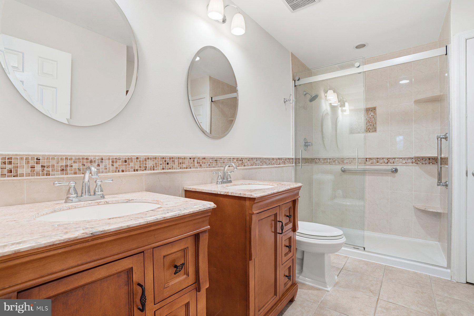 VILLAGE OF OWEN BROWN - Residential