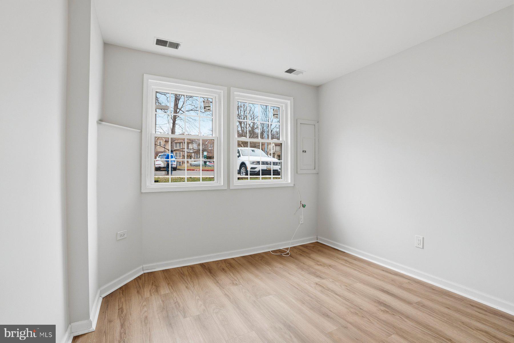 VILLAGE OF OWEN BROWN - Residential