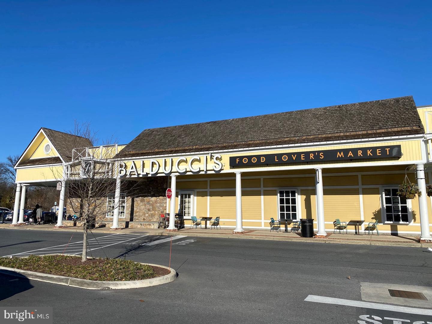 BENTLEY PLACE - Residential Lease