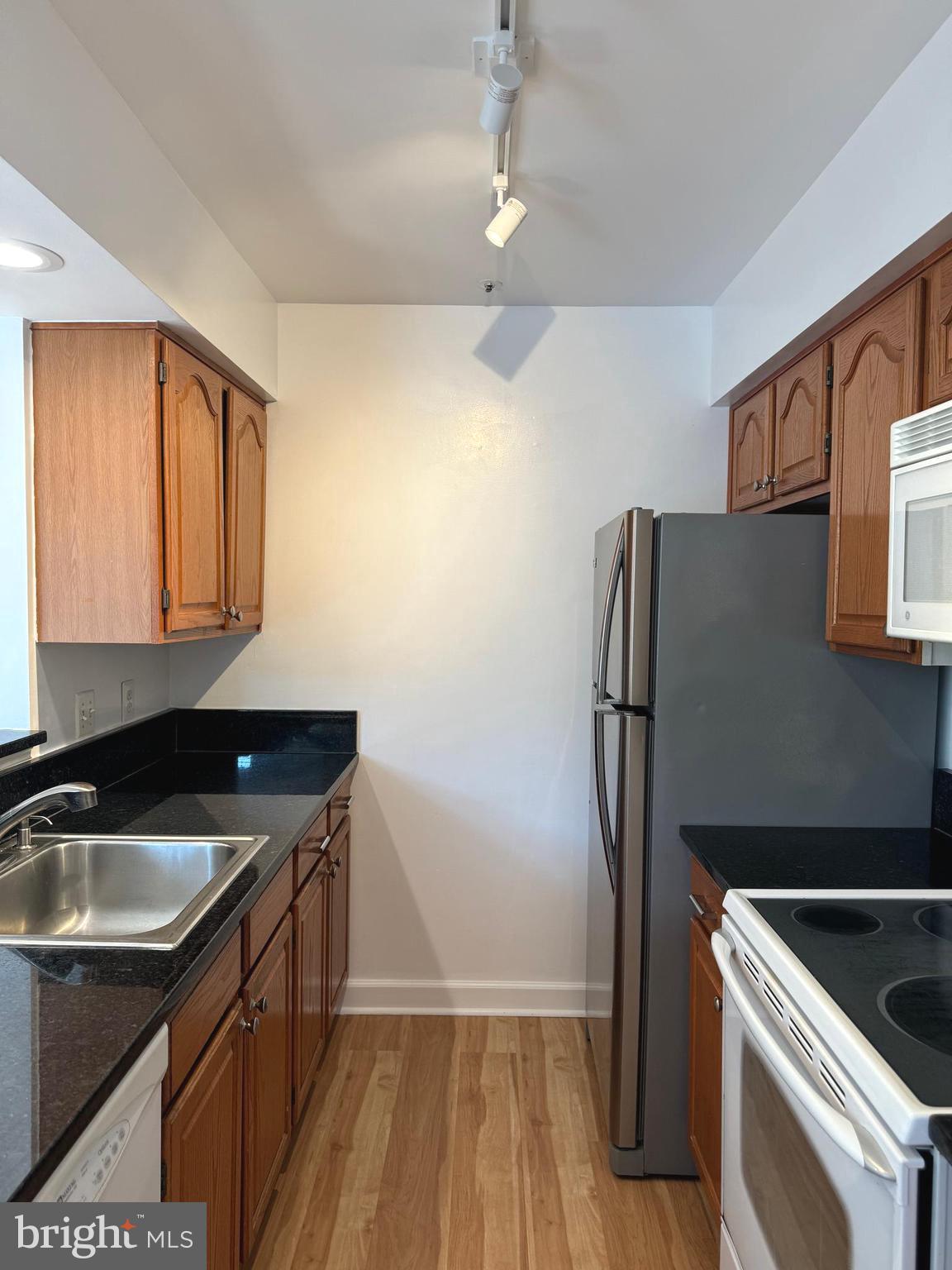 BENTLEY PLACE - Residential Lease