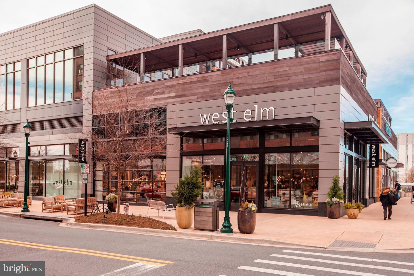 BENTLEY PLACE - Residential Lease