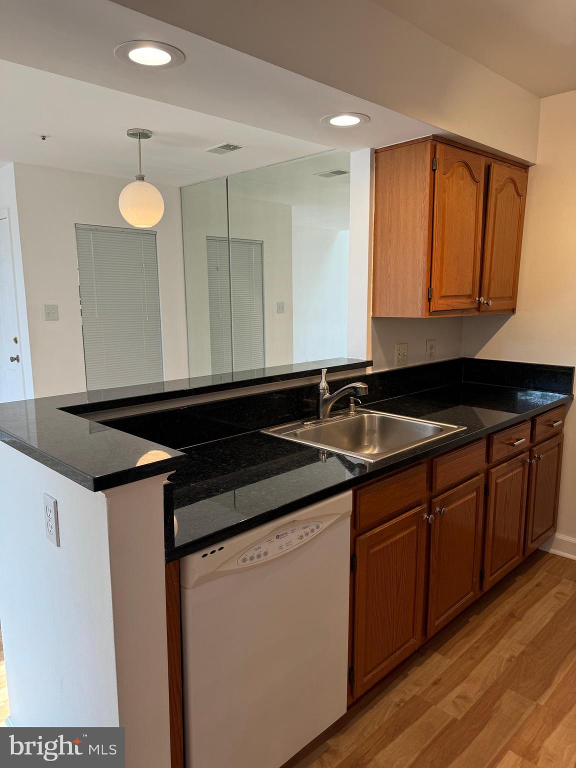 BENTLEY PLACE - Residential Lease