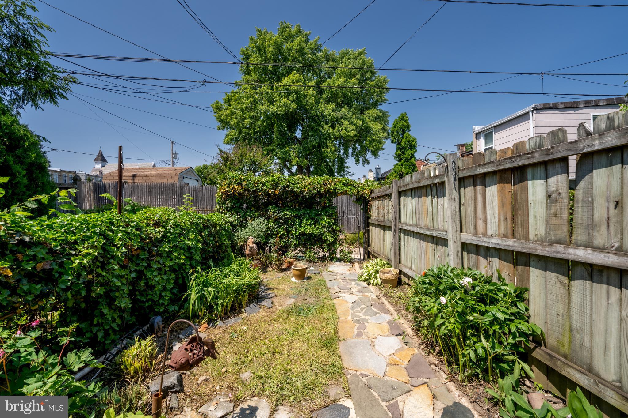 WYMAN PARK HAMPDEN - Residential