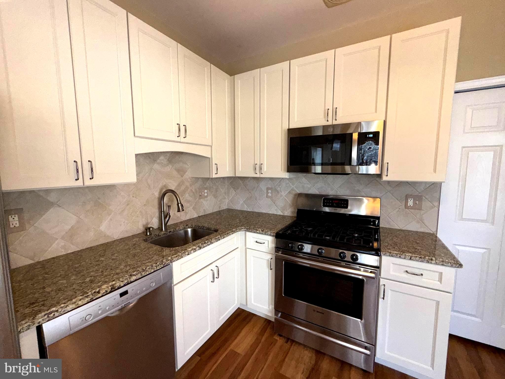 CHANCELLOR GLEN - Residential