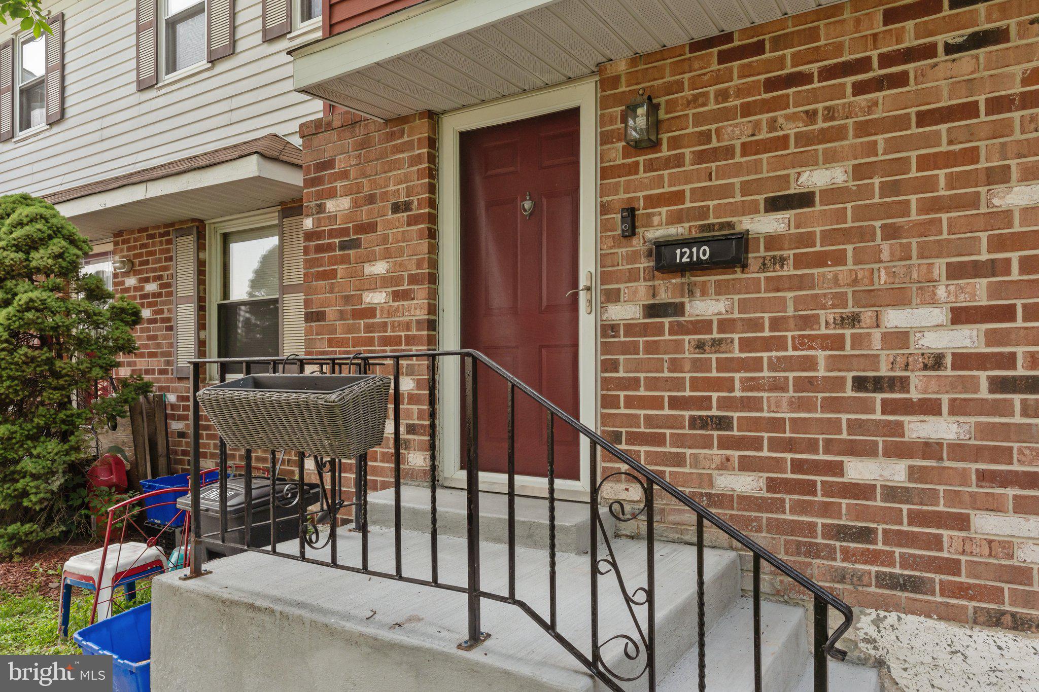 WHITPAIN HILLS - Residential