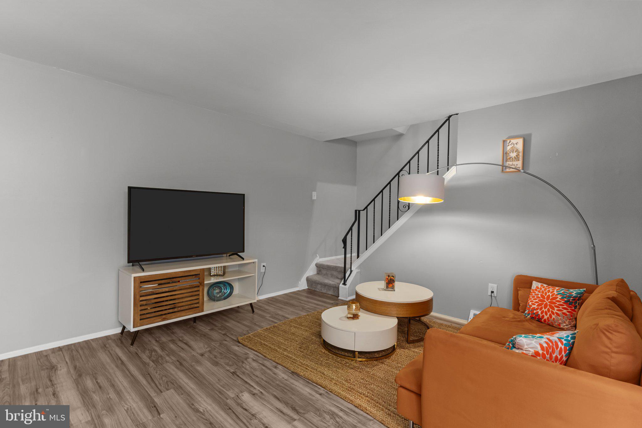 WHITPAIN HILLS - Residential