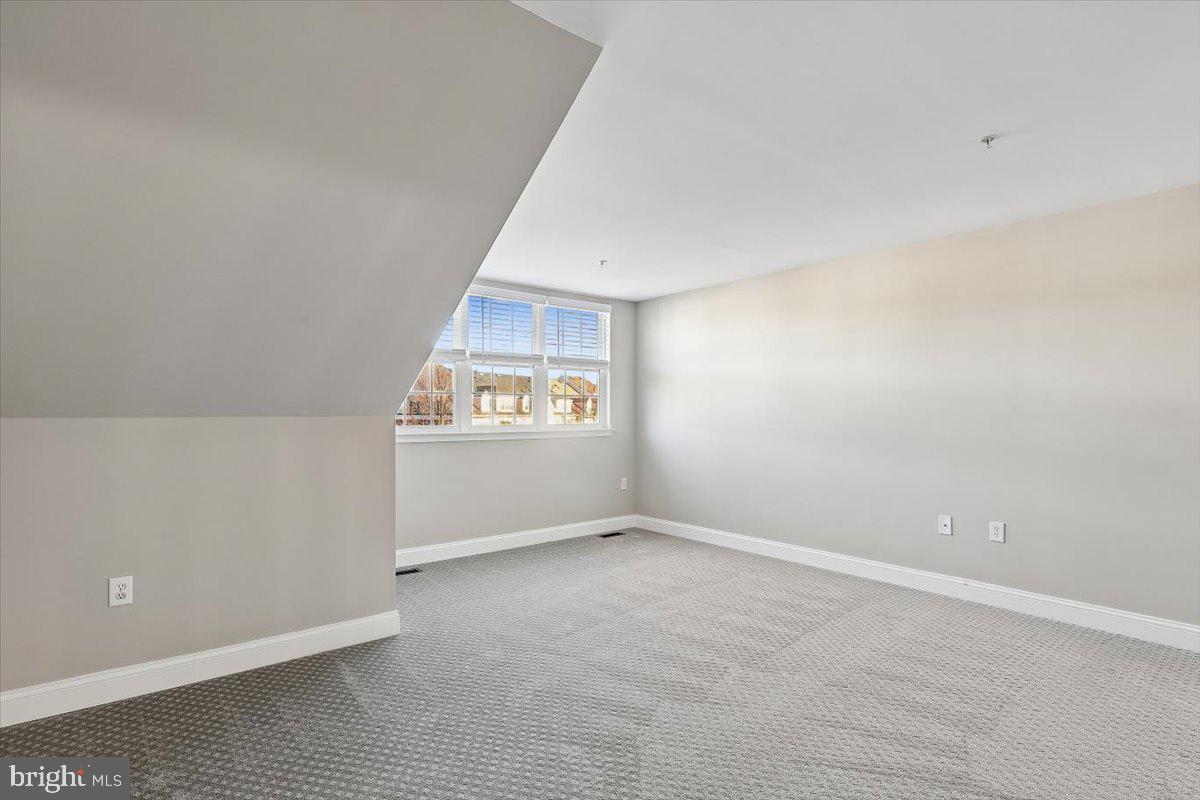 PINEY ORCHARD - Residential