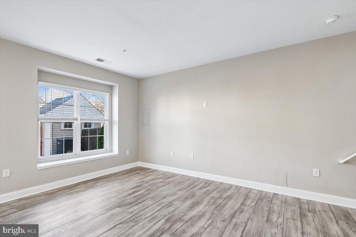 PINEY ORCHARD - Residential