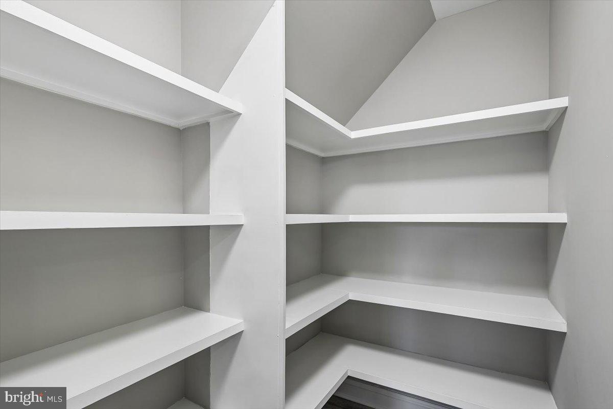 PINEY ORCHARD - Residential