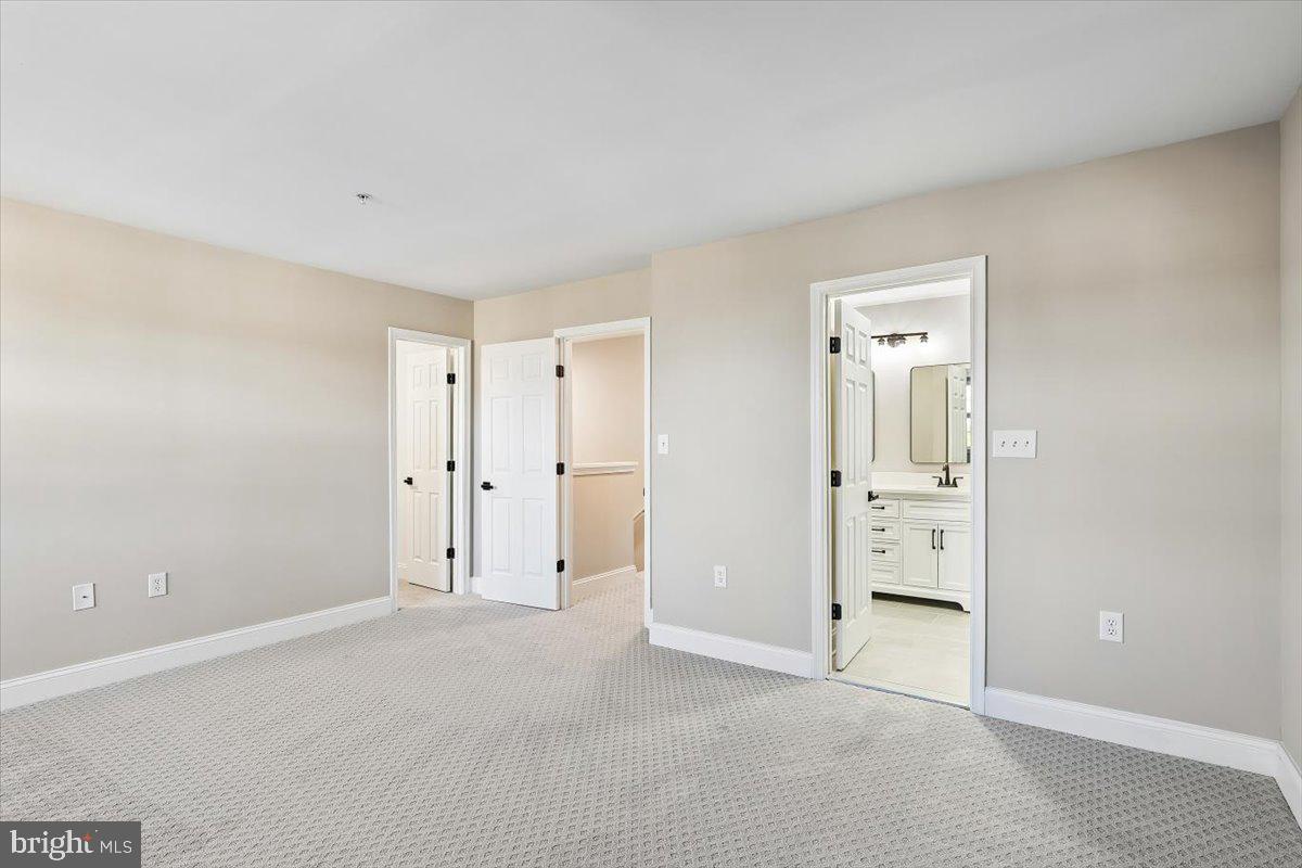 PINEY ORCHARD - Residential