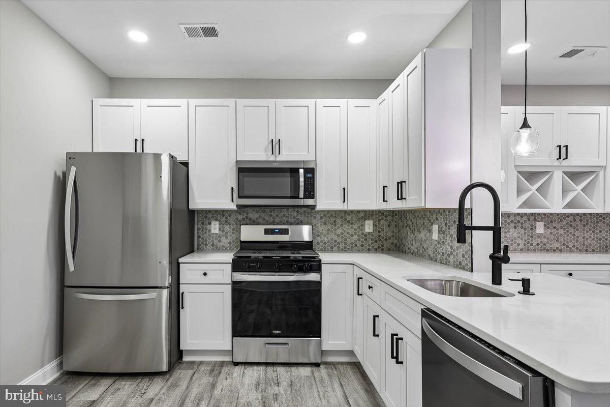 PINEY ORCHARD - Residential