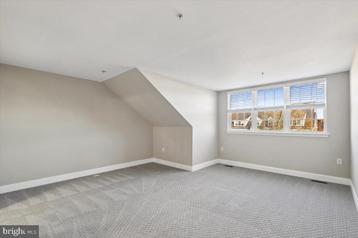 PINEY ORCHARD - Residential