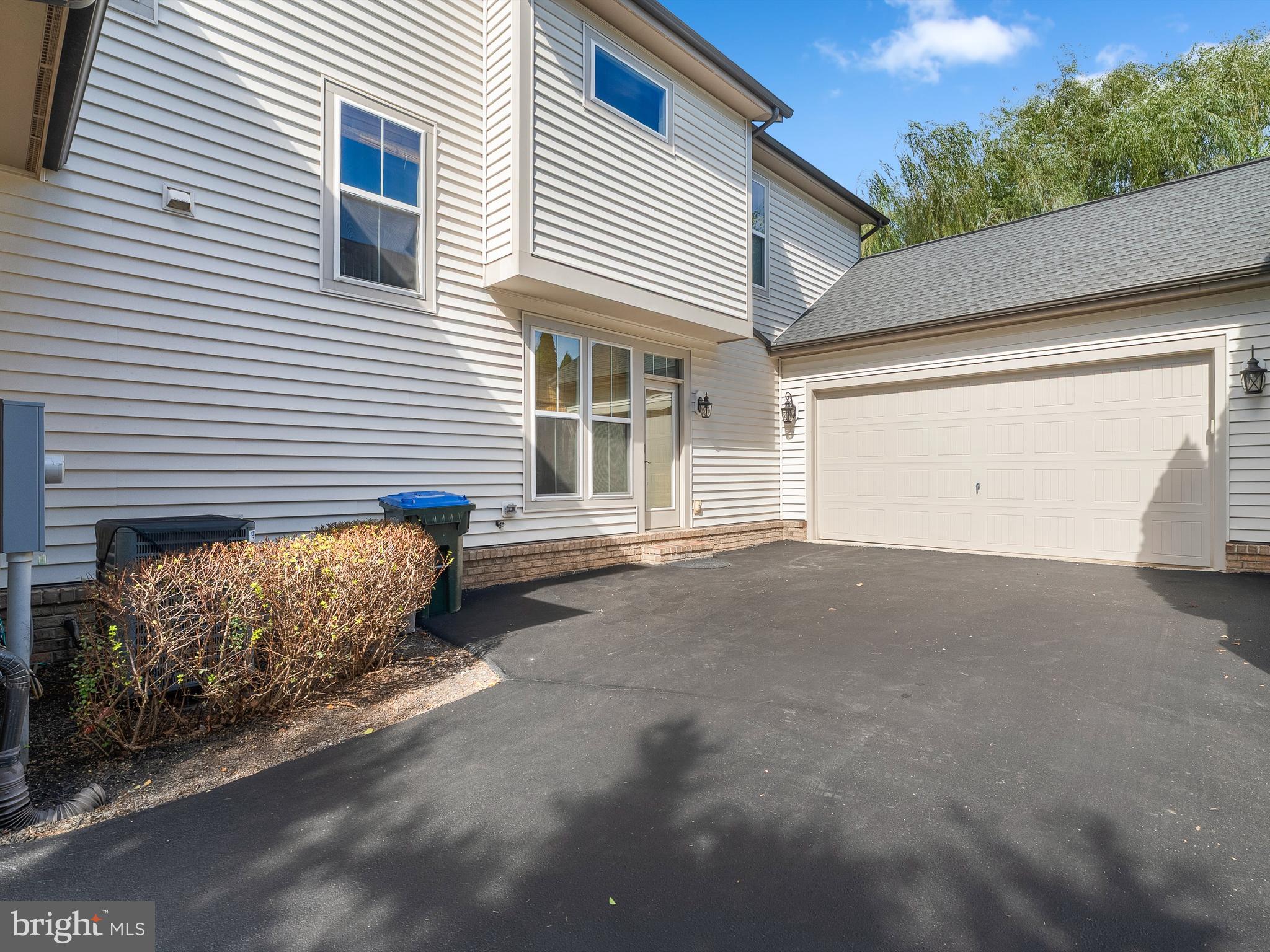 BRAMBLETON - Residential Lease