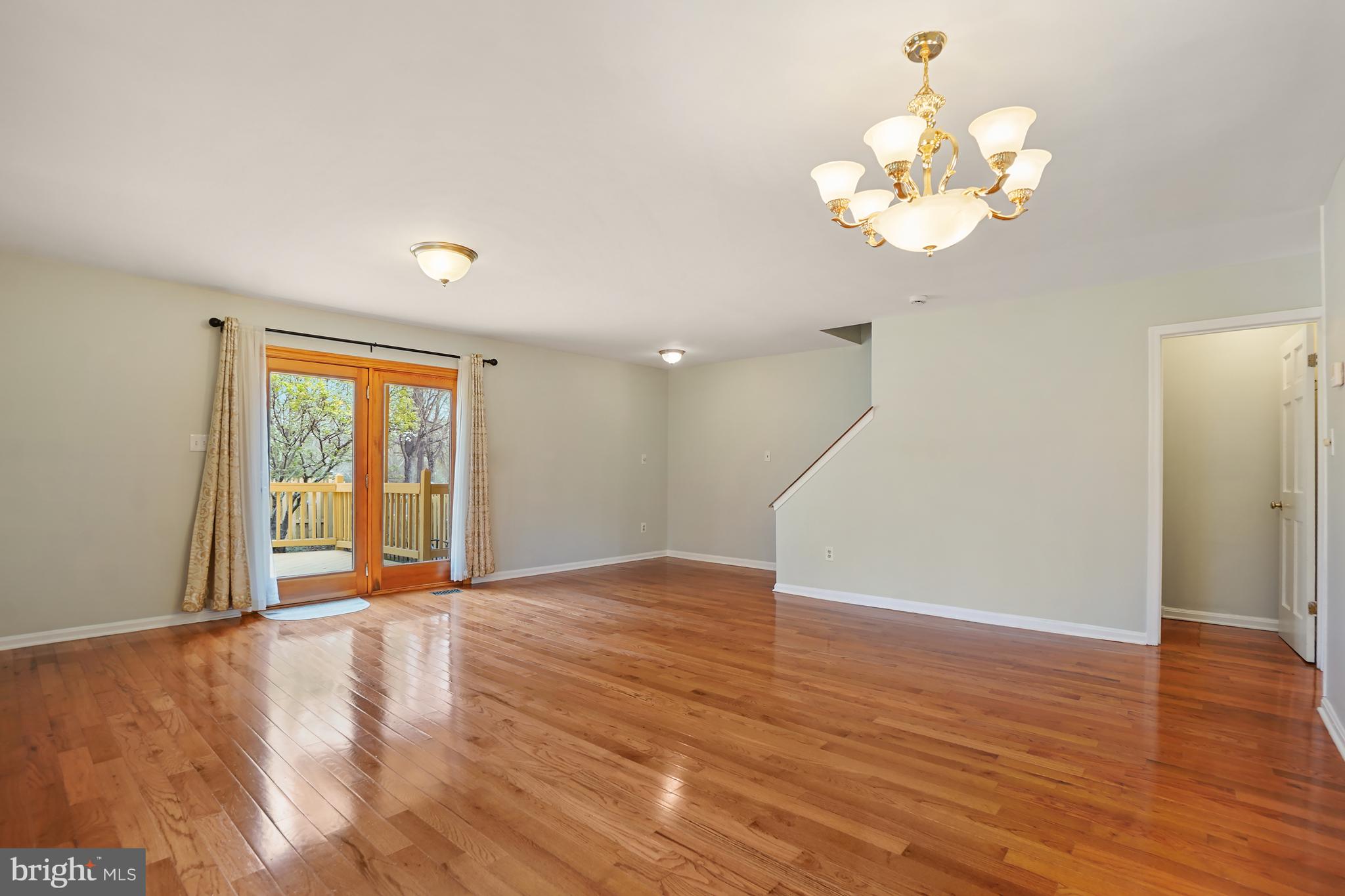 THE MEADOWS - Residential