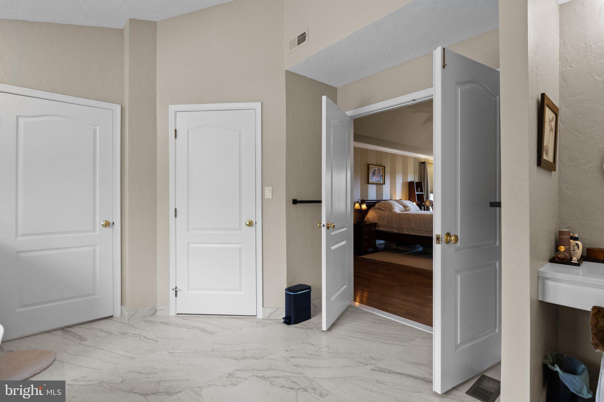 STONEY FORD ESTATE - Residential