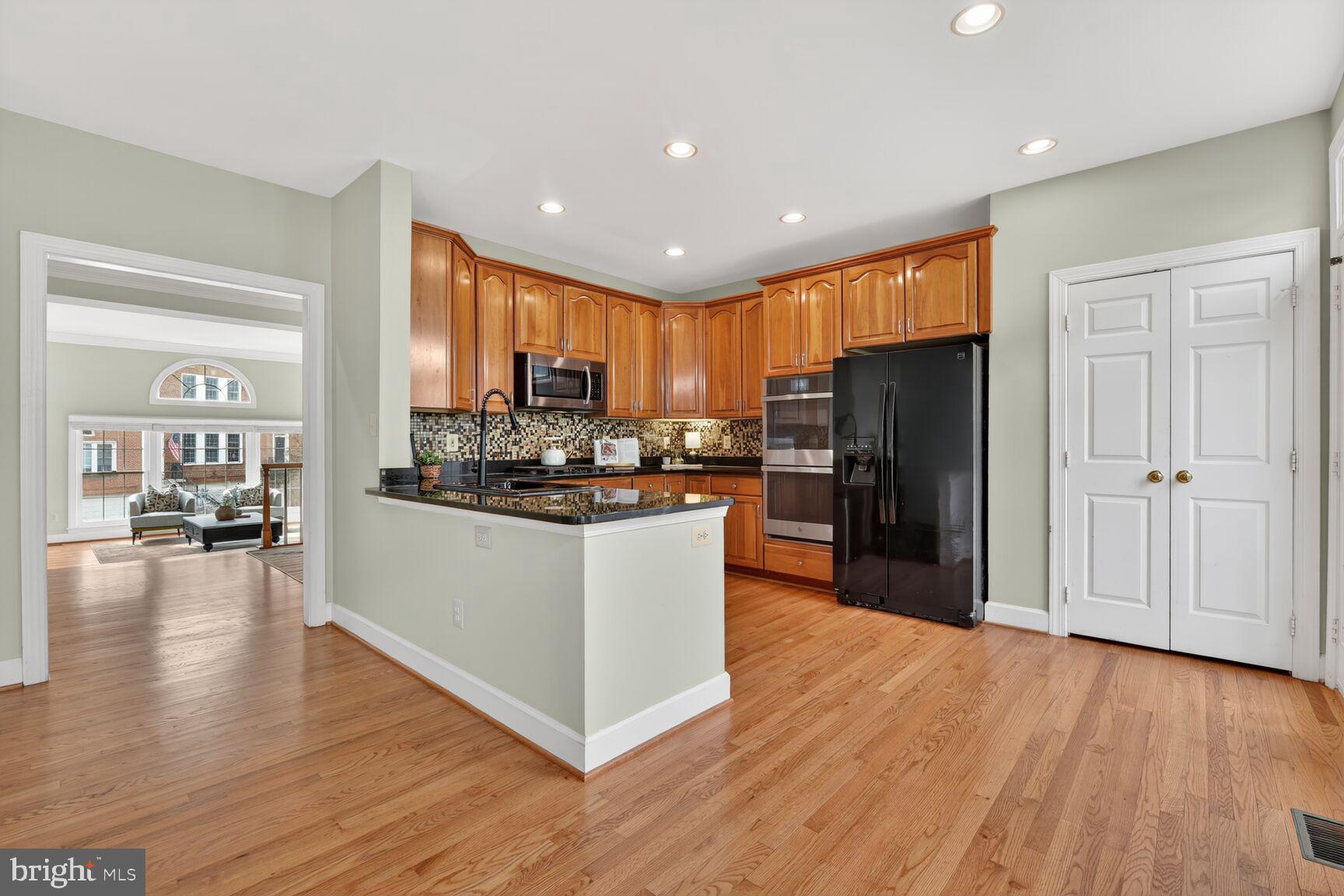 WESTWOOD TOWNS - Residential