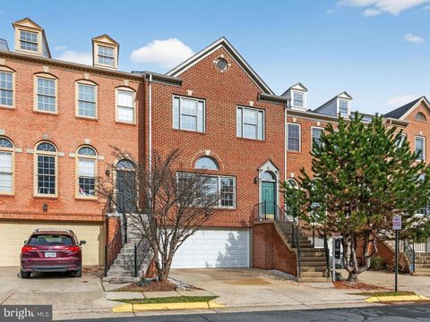 Townhouse For Sale - 1807 Vance Place<br/> VIENNA, VA 22182