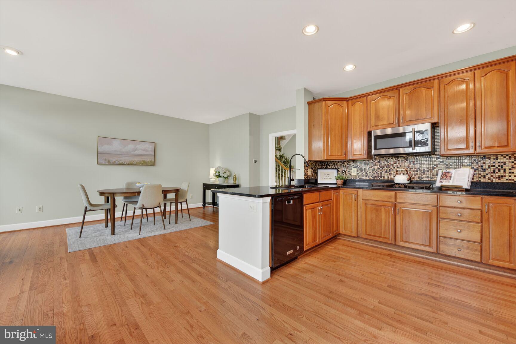 WESTWOOD TOWNS - Residential