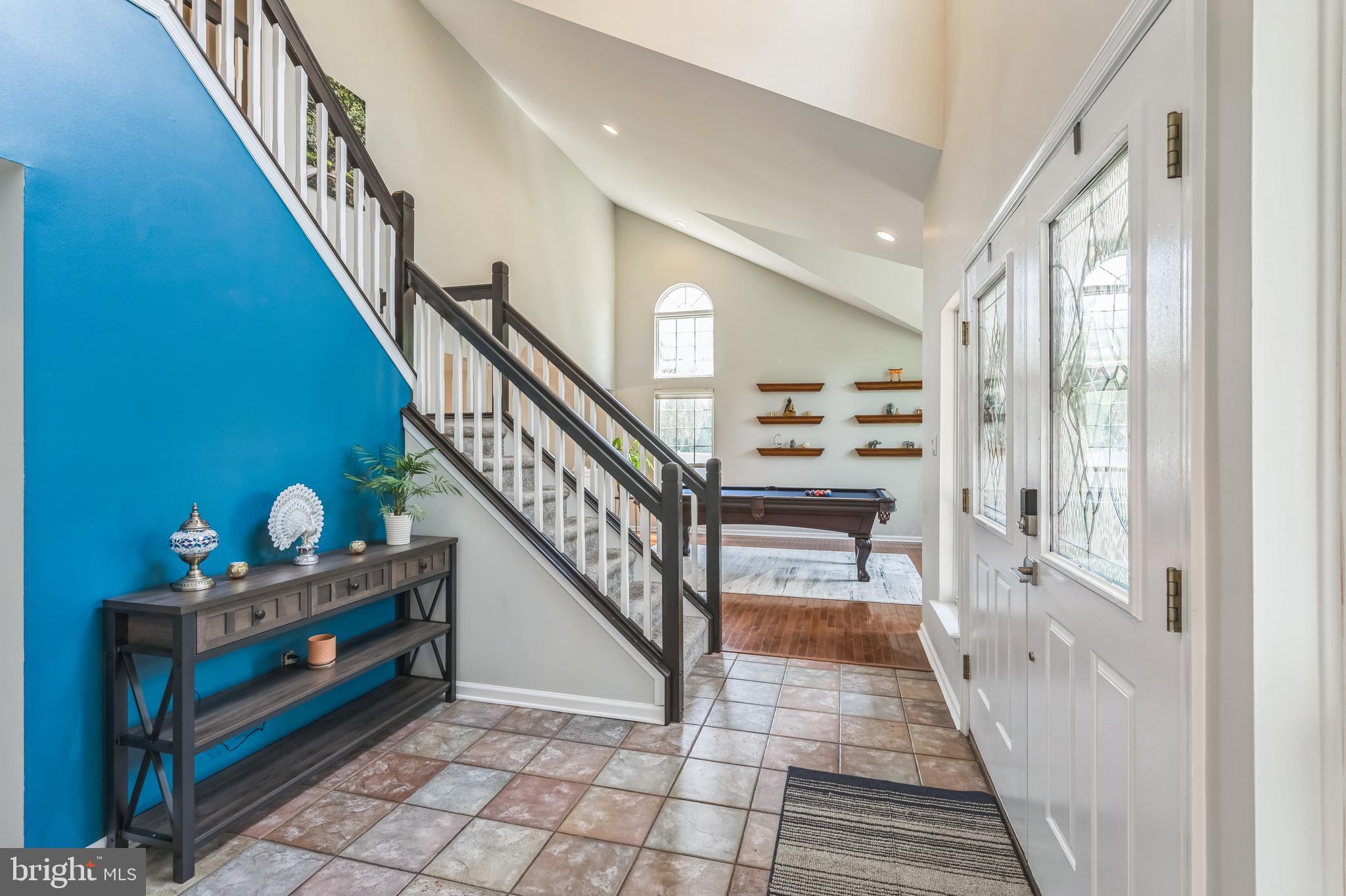 2406 DERBY DRIVE