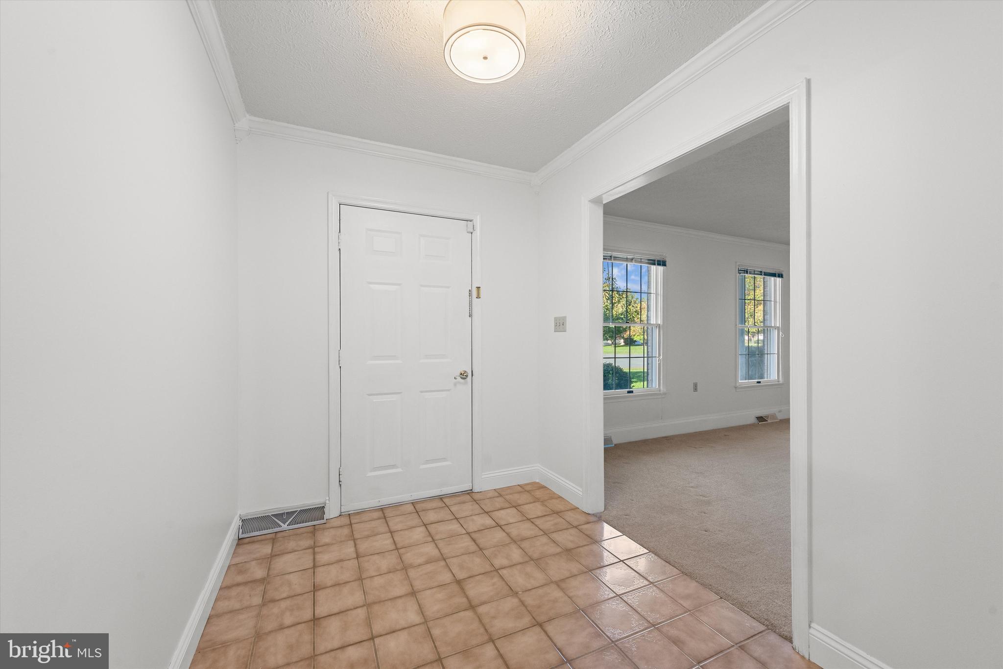 WAKELAND MANOR - Residential