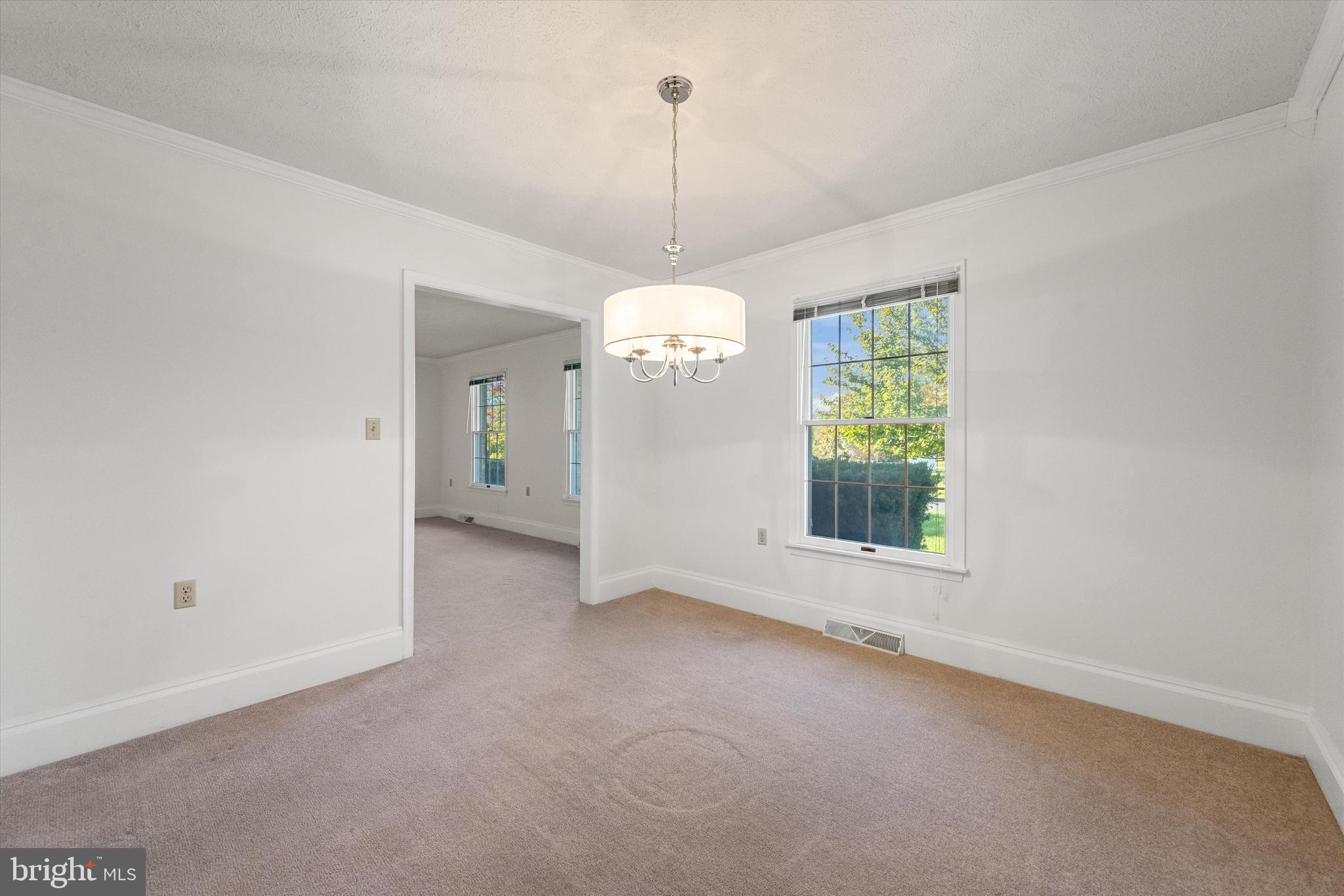 WAKELAND MANOR - Residential