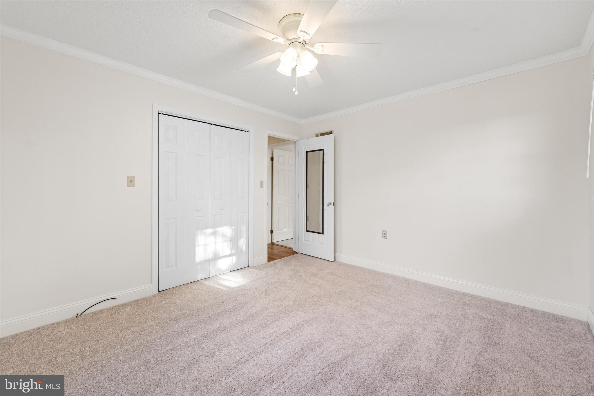 WAKELAND MANOR - Residential