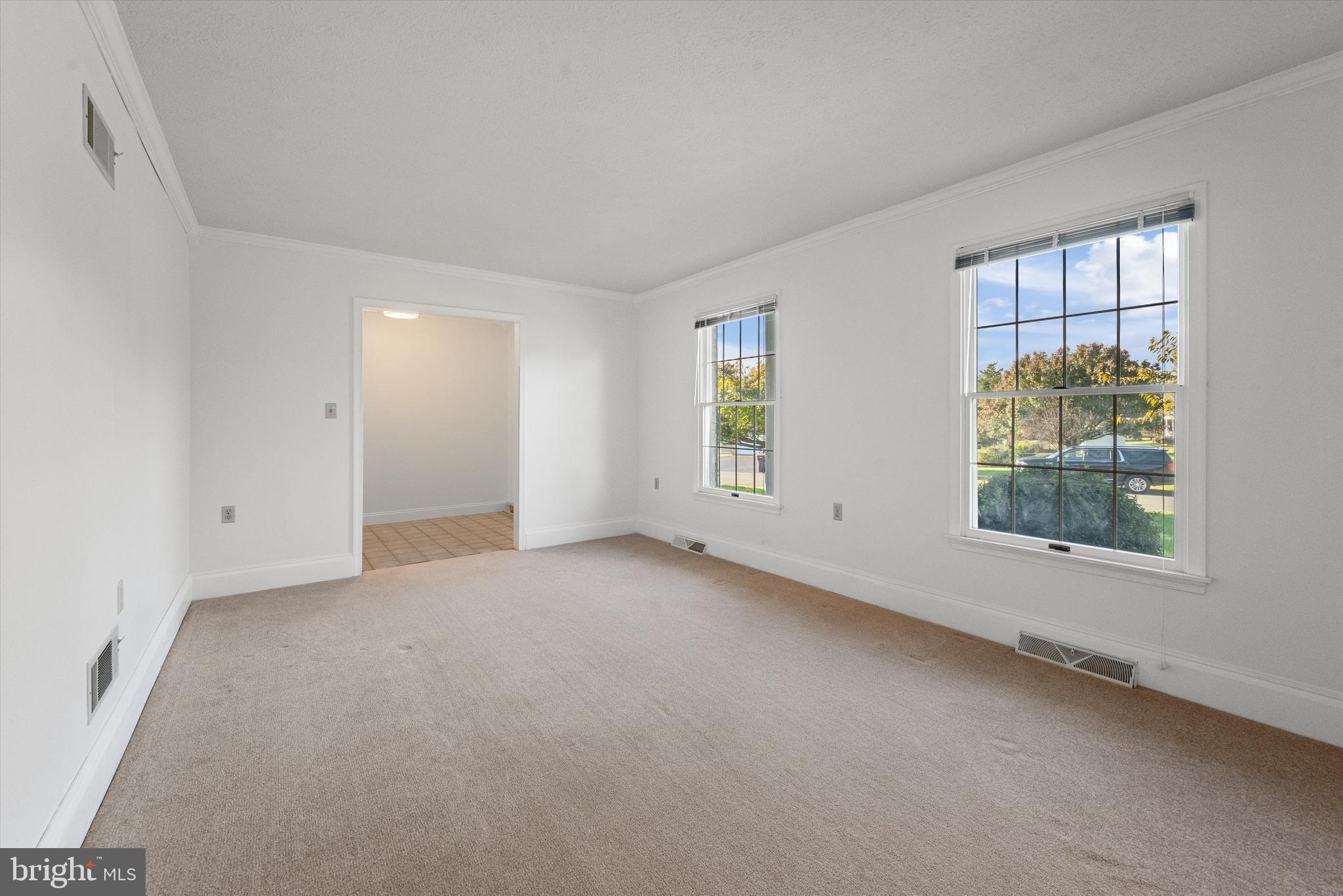 WAKELAND MANOR - Residential