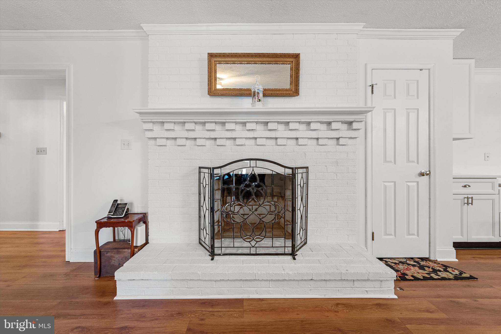 WAKELAND MANOR - Residential